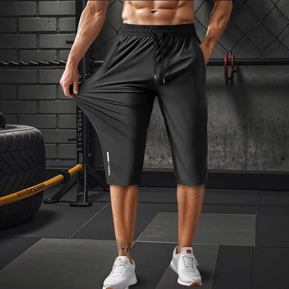 Bermuda Estilo Capri AeroMotion™ Com Tecido Elástico e Ajuste Esportivo