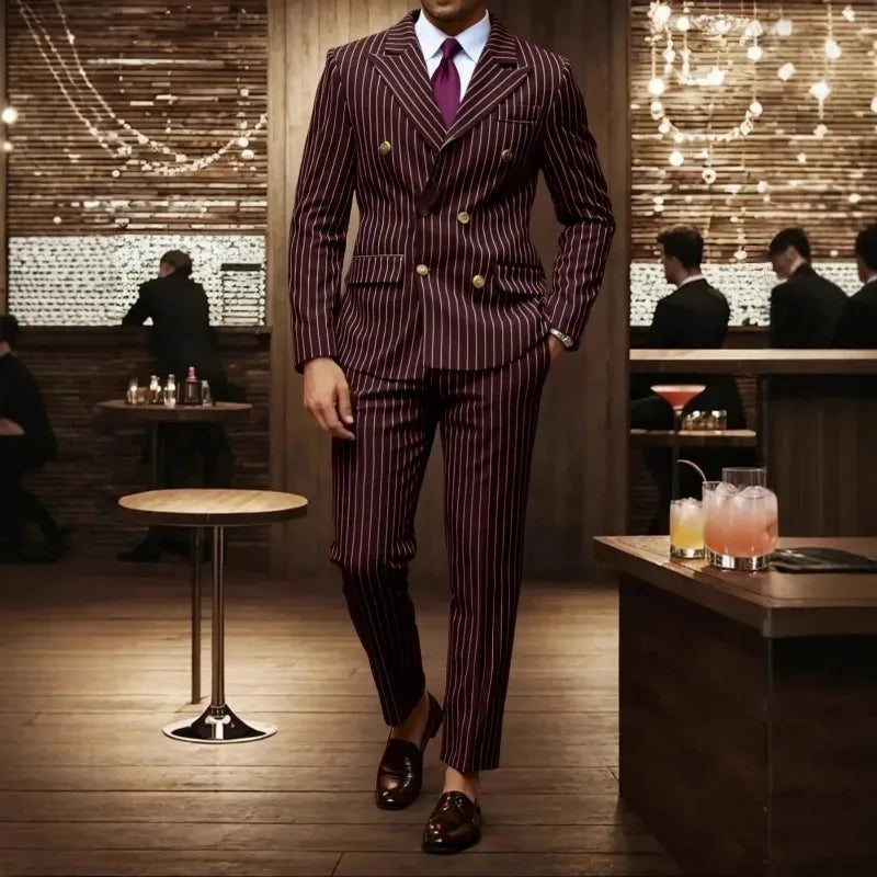 Terno Monarch™ em Alfaiataria com Risca de Giz e Estilo Executivo Premium
