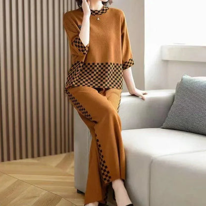 Conjunto Emília™ com Detalhes em Xadrez / Refinamento, Estilo e Conforto para a Mulher Moderna!