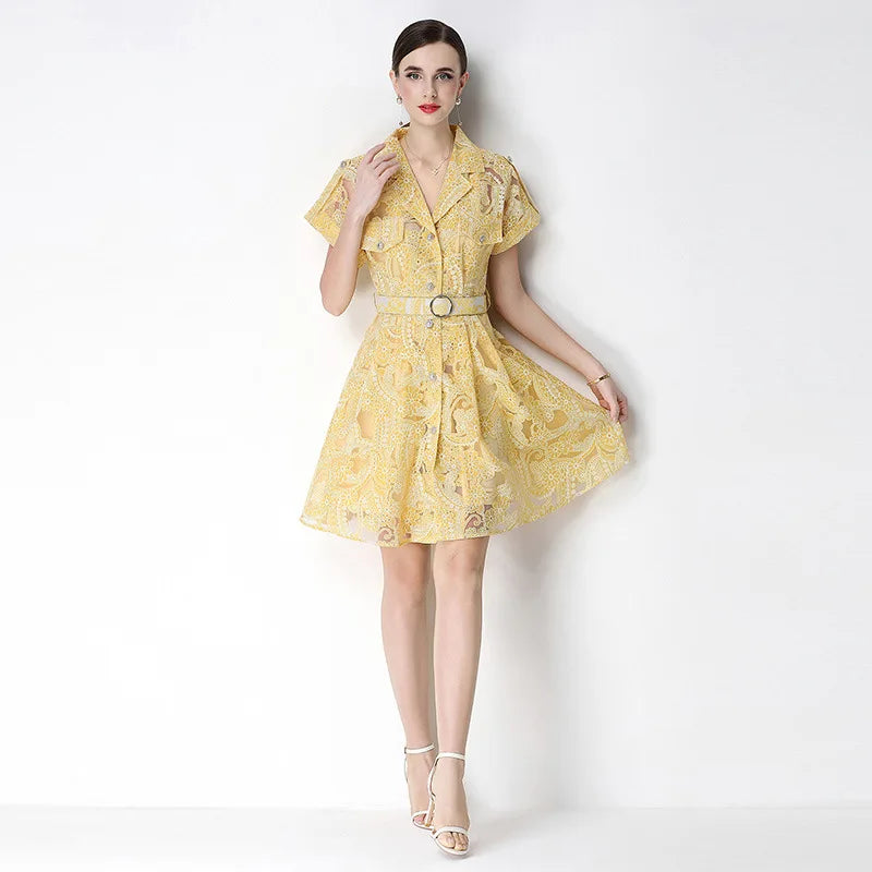 Vestido Celestine™ Em Renda Delicada com Cinto Embutido