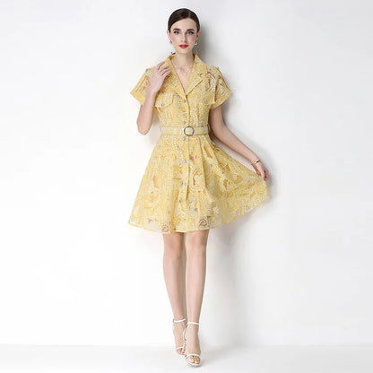 Vestido Celestine™ Em Renda Delicada com Cinto Embutido
