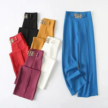 Calça Majesté™ com Fivela de Luxo e Caimento Perfeito / Exiba Sofisticação e Conforto em Cada Passo!