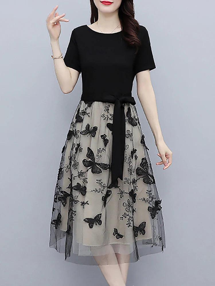 Vestido Dupla Camada Belleza™ com Detalhes de Borboleta / Elegância e Sofisticação em Cada Camada!