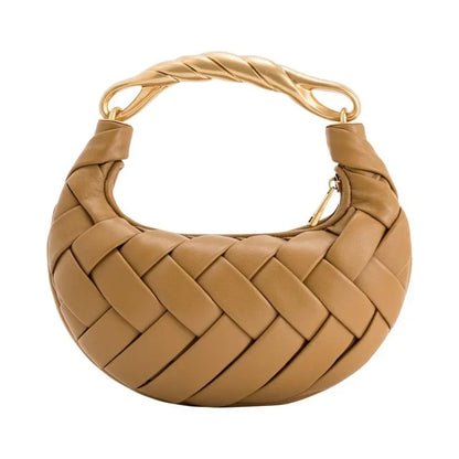Bolsa Bellucci™ em Trama de Couro Artesanal com Design Meia-Lua / Elegância Contemporânea em Cada Ocasião!