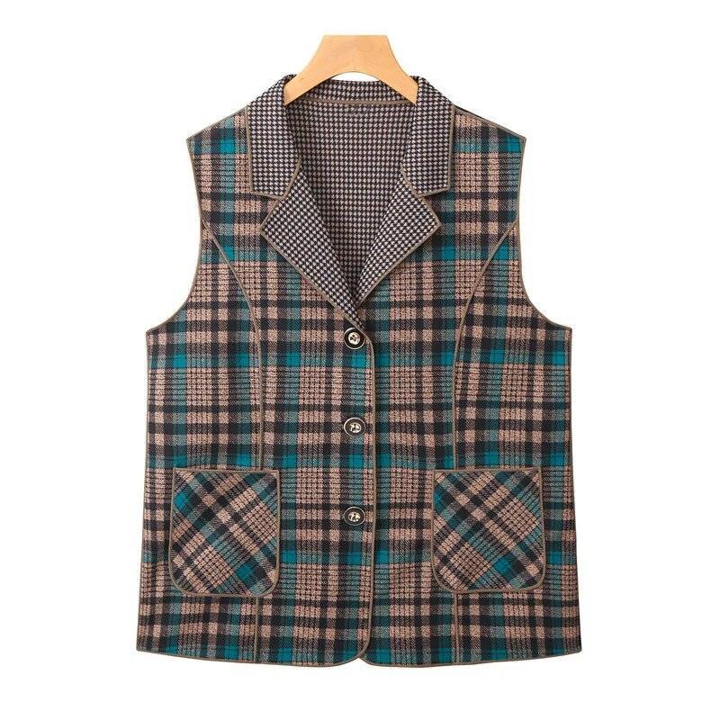 Colete Francesca™ com Lapela Elegante e Estampa Xadrez Clássica / O Charme Europeu em Uma Peça Atemporal e Sofisticada