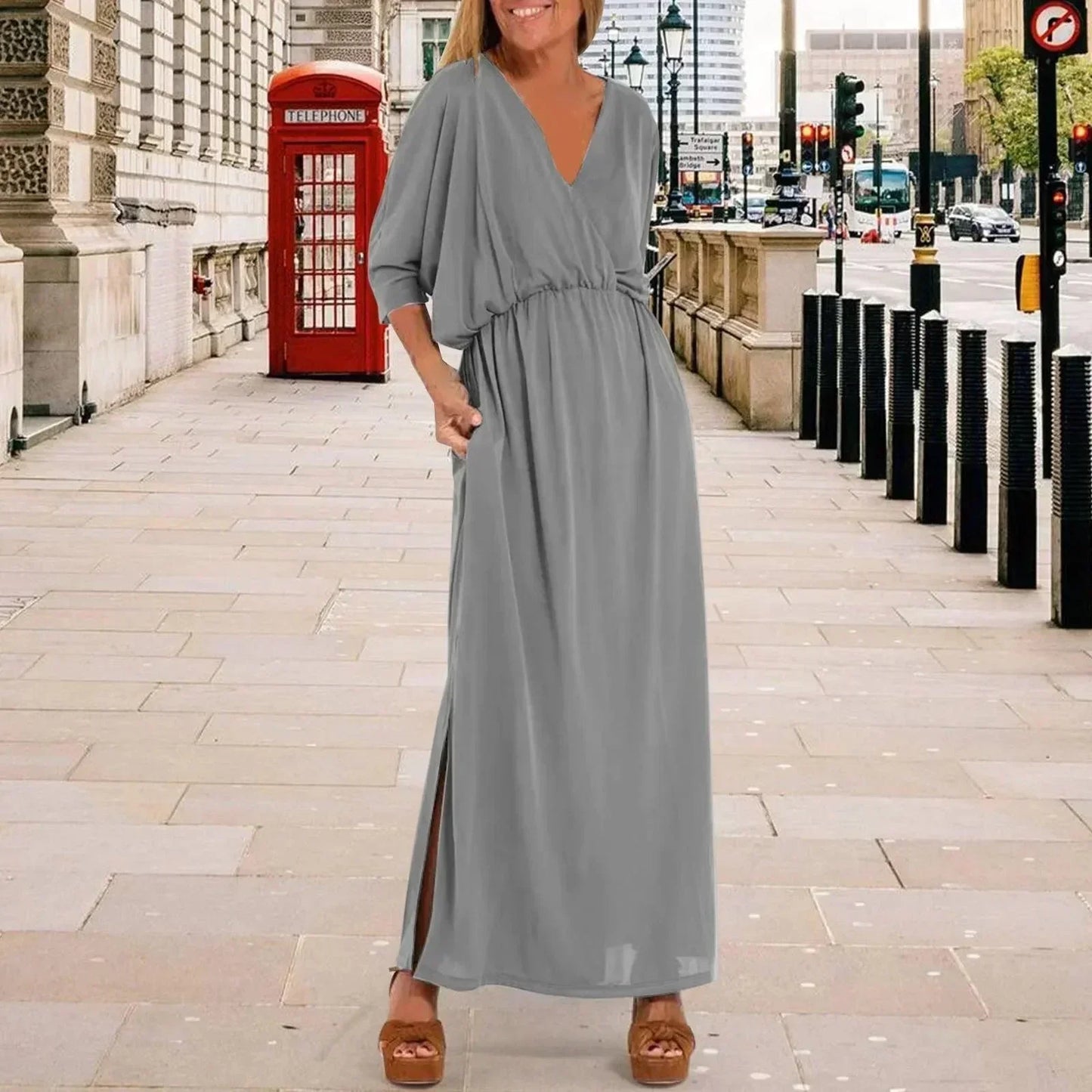 Vestido Ladine™ em Malha Soltinha com Fenda Lateral / Leveza e Conforto com um Toque Casual-Chique!