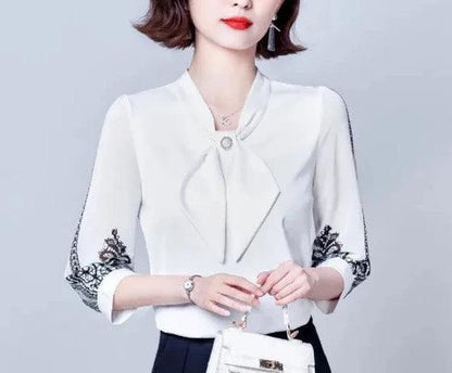 Blusinha Adele™ Em Chiffon com Laço - Elegância da Moda Urbana na Primavera e Verão de 2024.
