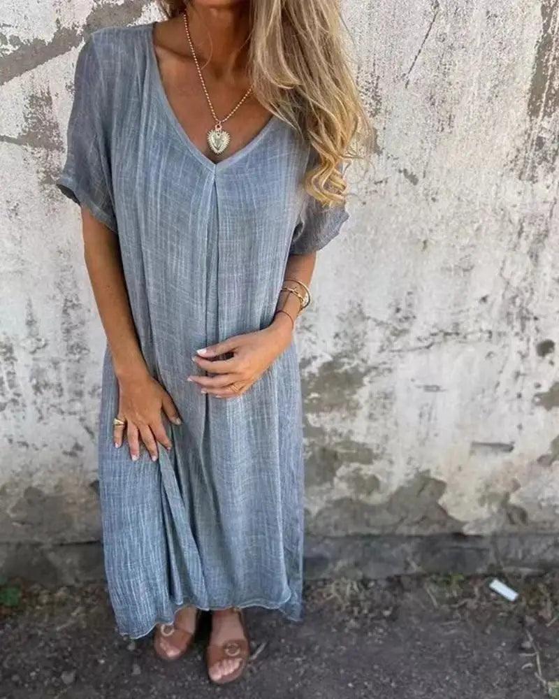 Vestido Serena™ com Caimento Solto e Gola V / Conforto Leve e Estilo Natural para Qualquer Ocasião!
