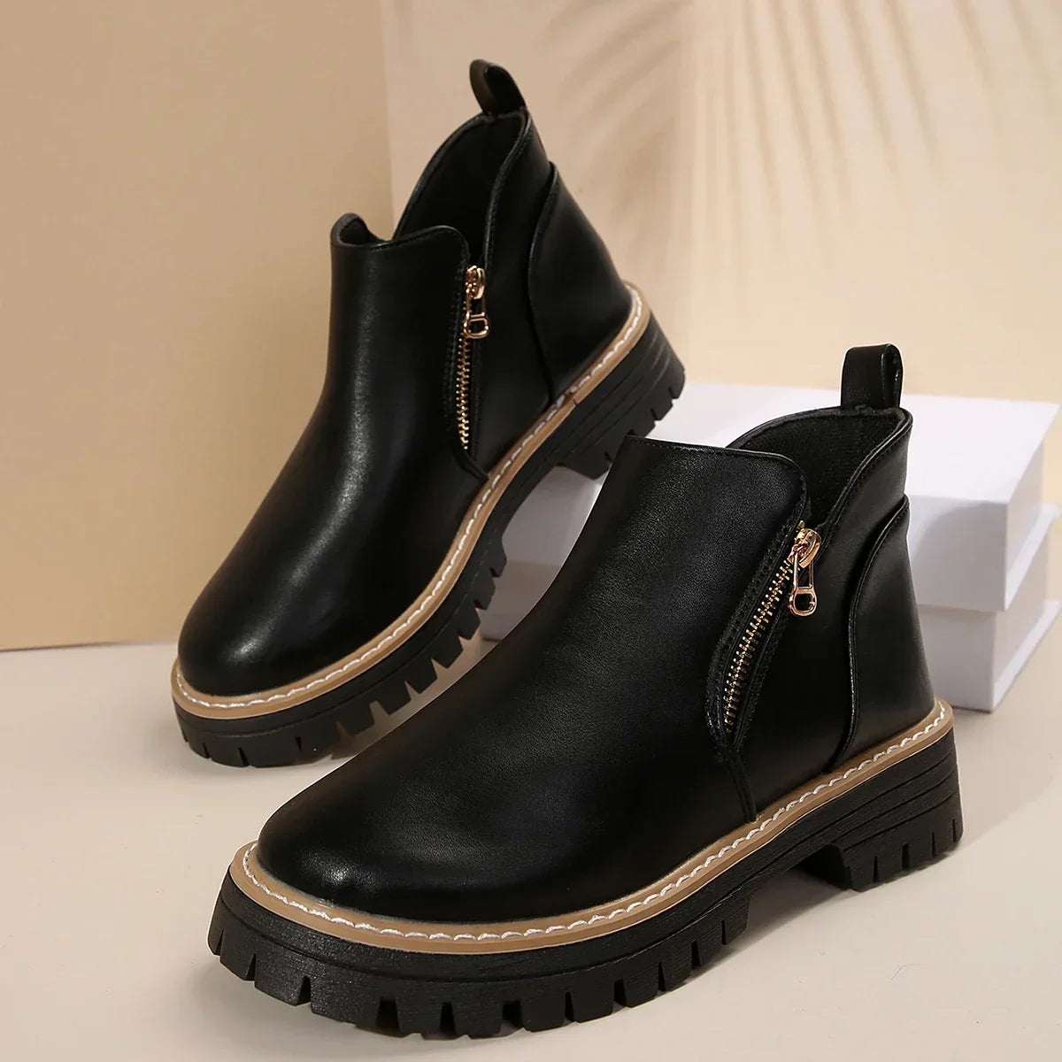Bota Kallix™ com Cano Curto e Fechamento Lateral