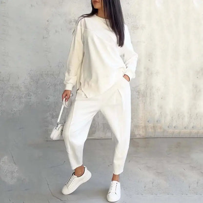 Conjunto Eva™ Blusa de Recorte Assimétrico e Calça Jogger com Bolsos