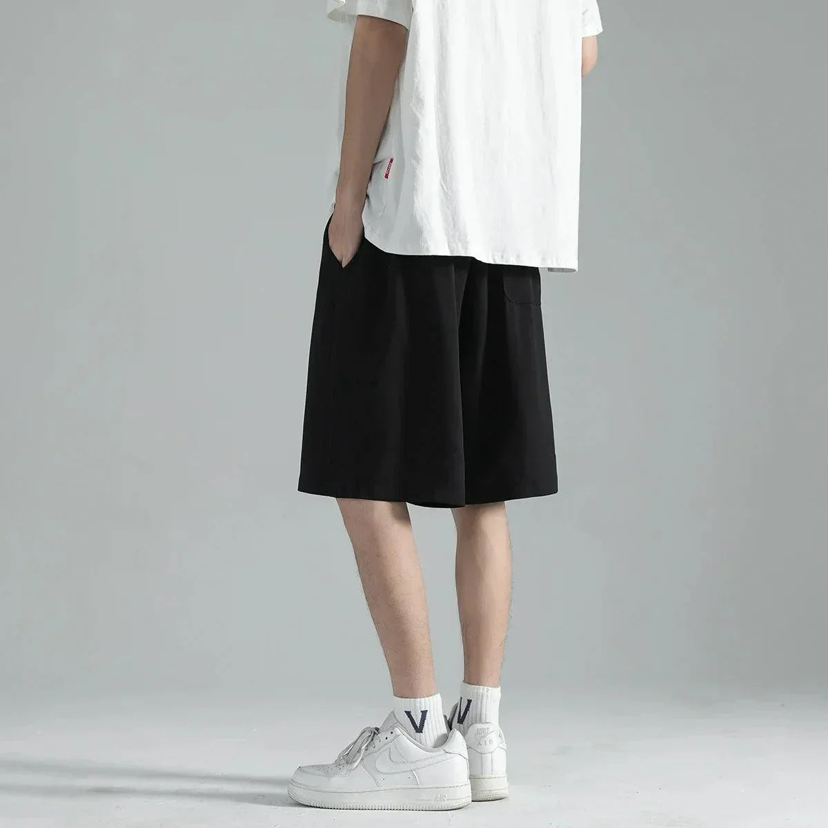 (Compre 2, Leve 3) Shorts Vincenzo™ Deluxe / Toque Italiano em Seda Gelo para o Conforto Exclusivo!