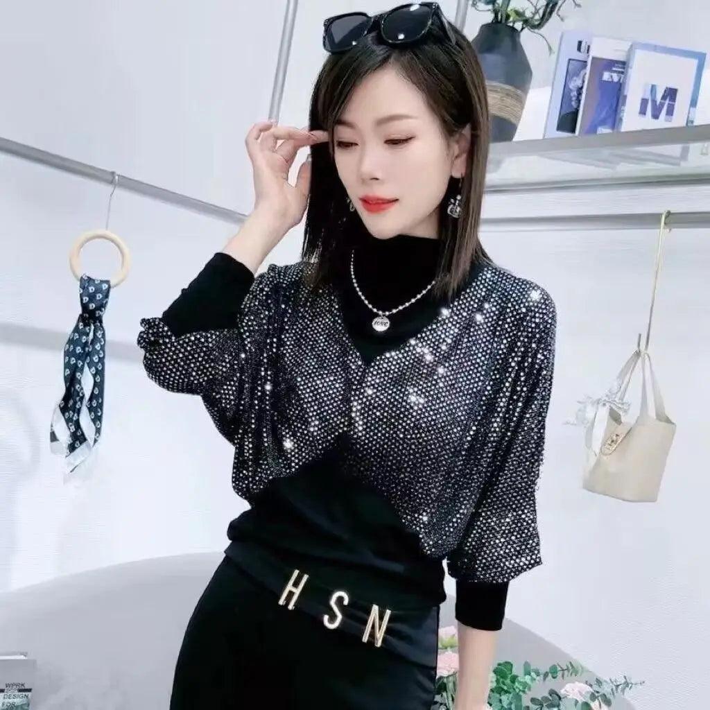 Blusinha Socialite™com Gola Alta / Elegânacia Discreta com um Toque de Luxo para o Dia a Dia!
