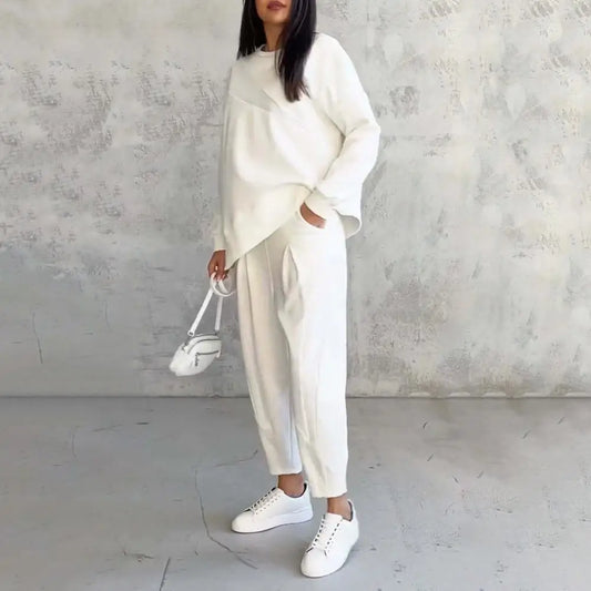 Conjunto Eva™ Blusa de Recorte Assimétrico e Calça Jogger com Bolsos