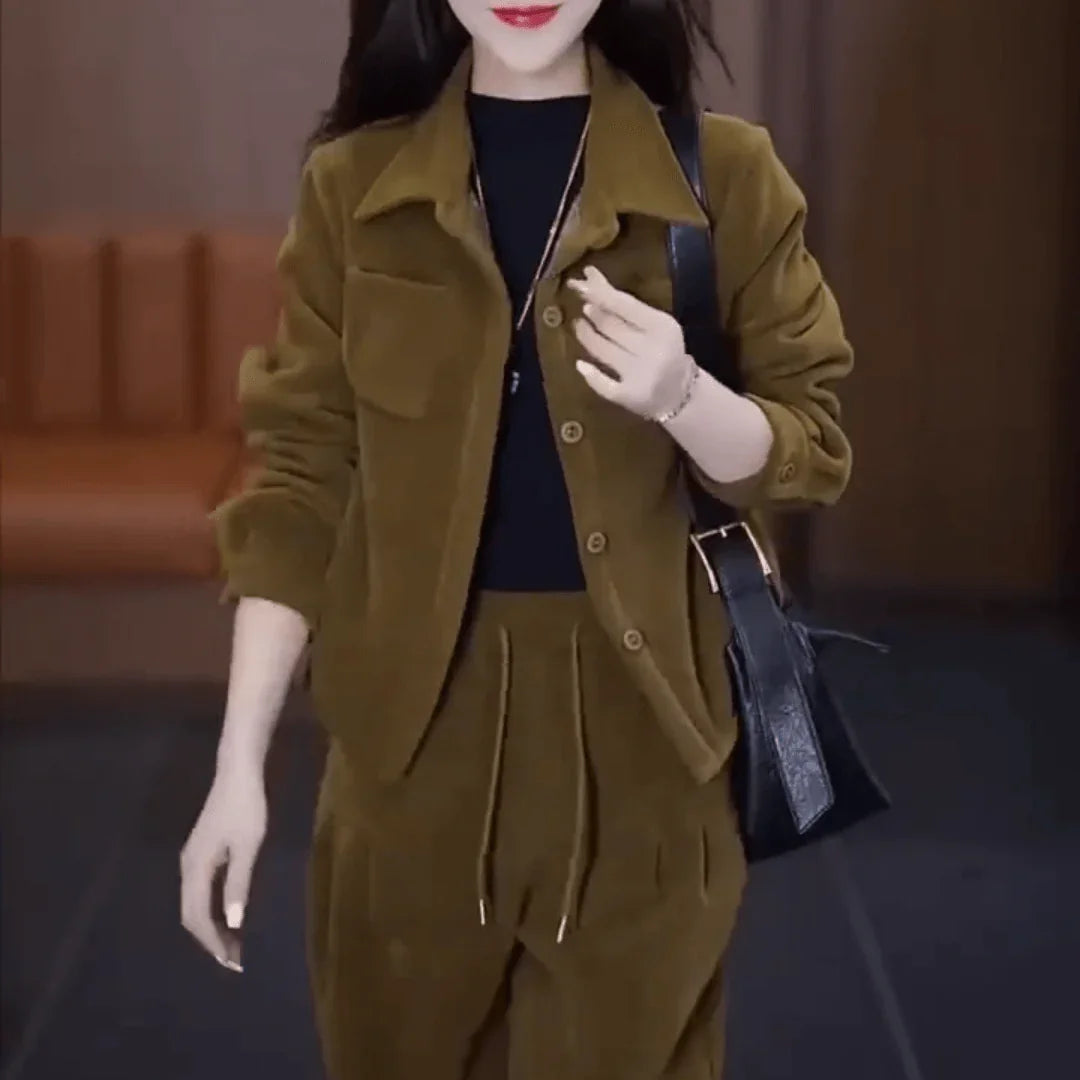 Conjunto Moscou™ Em Cotelê Super Macio / Acabamento Peluciado e Charme para o Inverno!