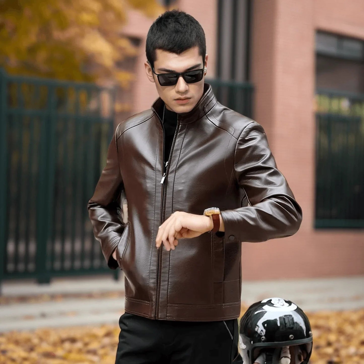 Jaqueta em Couro Manhattan™  Estilo Rider / Estilo e Conforto para os Dias Frios!