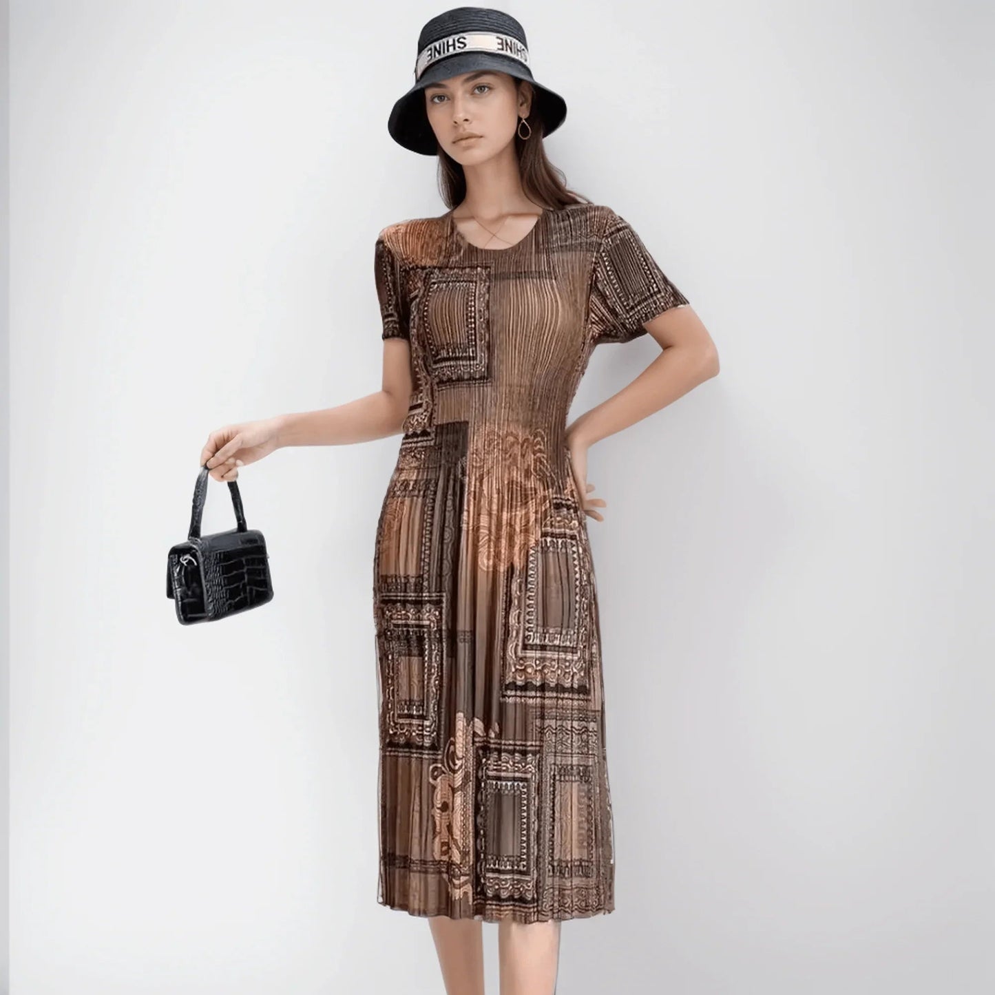 Vestido Belle Époque™ com Cores do Barroco e Estampa Abstrata  / Charme Retrô com Estampa Exclusiva para um Visual Sofisticado!