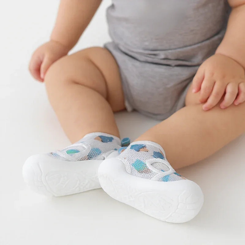 [COMPRE 1 E LEVE 2] Tênis de Bebê BabyComfort™ com Proteção Anatômica Flexível e Solado Antiderrapante / O Primeiro Passo com Conforto e Segurança!