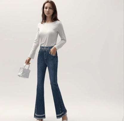 Calça Jeans Folks™ Moda Country / Com Cintura Elástica e Acabamento Charmoso!