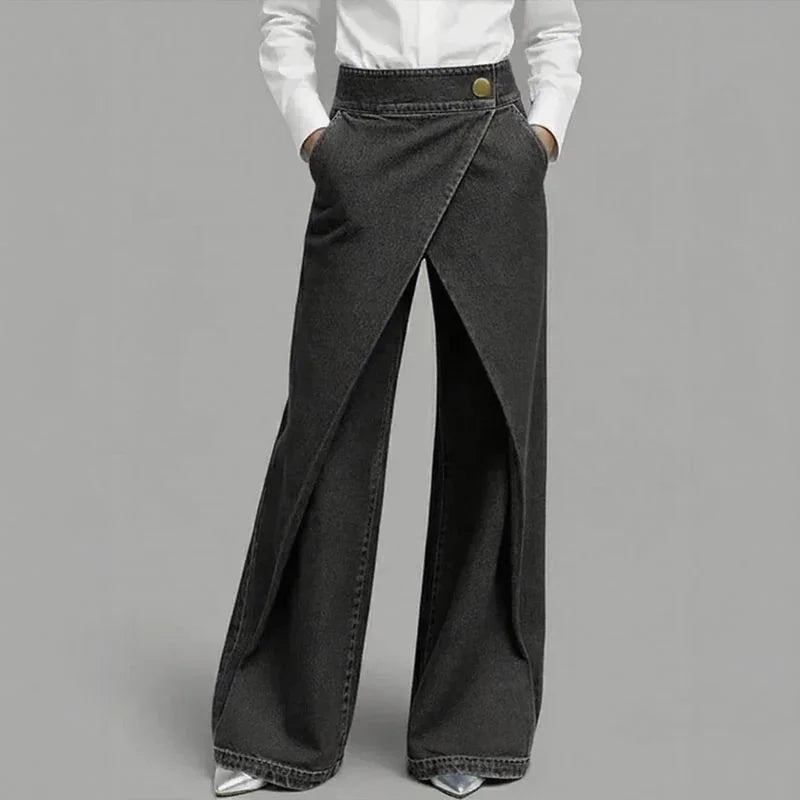 Calça Jeans Anya™ com Efeito Transpassado e Frente Assimétrica Sobreposta