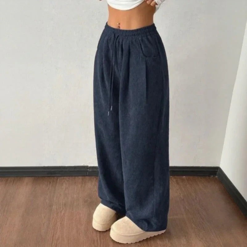 Calça Sara™ em Malha Texturizada Premium com Modelagem Ampla