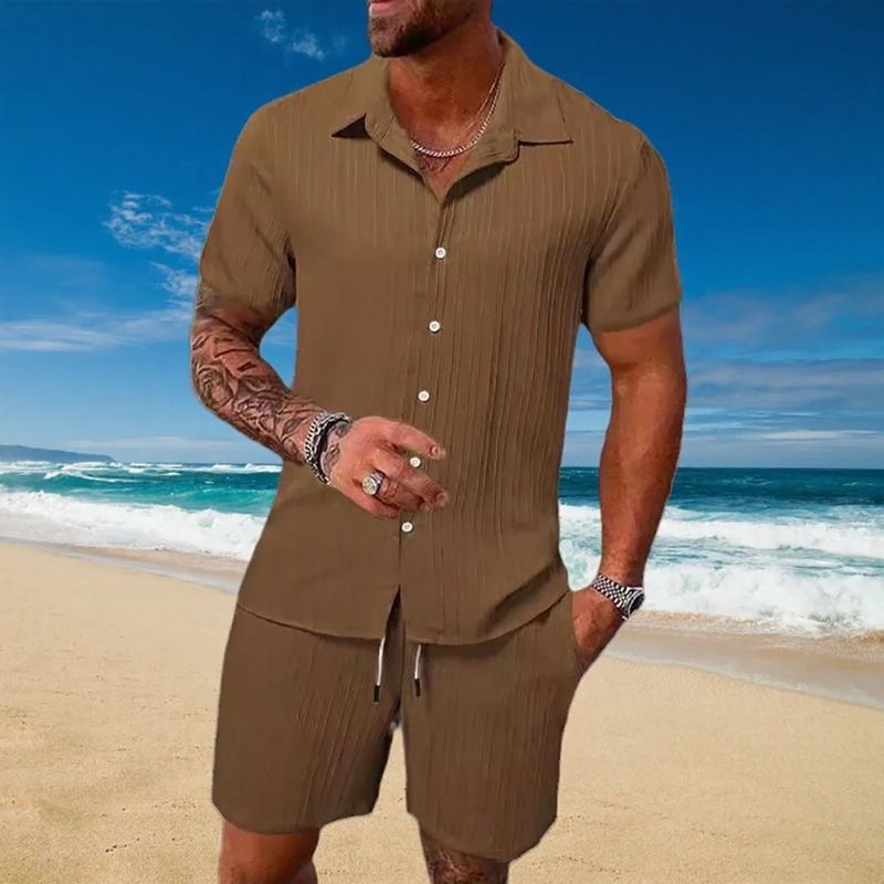 Conjunto Gael™ em Seda Gelo com Camisa Manga Curta e Shorts Ajustável