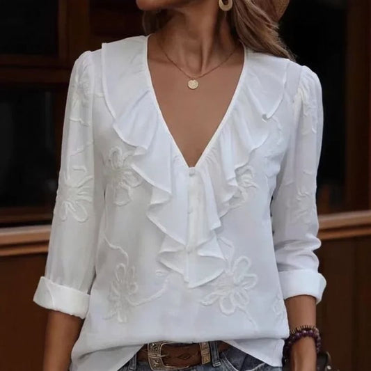 Blusa Anneliese™ Decote em V com Babados Frontais e Bordados Florais