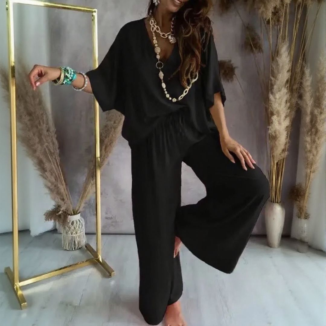 Conjunto Biarritz™ Blusa com Decote em V e Calça Pantalona de Cordão Ajustável