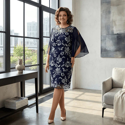 Vestido Midi Diana™ com Floral Branco e Manga Estilo Capa Translúcida