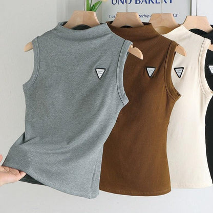 (Promoção Compre 2, Leve 3) Regatas Chic Summer™ com Bojo Embutido e Malha Viscoelástica /  Conforto e Elegância para o Verão!