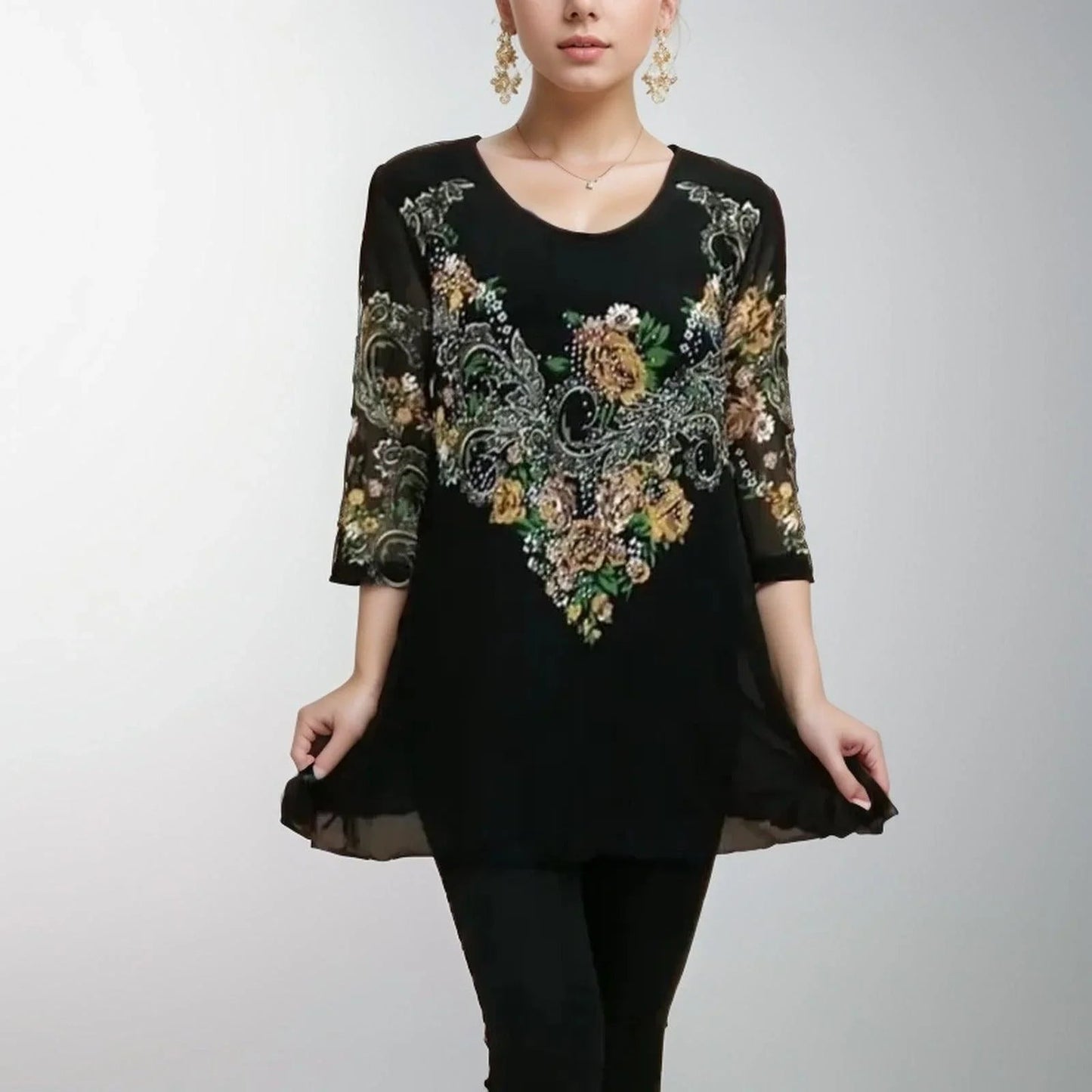Blusa Giardino Dupla Camada em Chiffon Premium™ / Delicadeza das Mangas Translúcidas e Bordado Sofisticado!