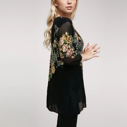 Blusa Giardino Dupla Camada em Chiffon Premium™ / Delicadeza das Mangas Translúcidas e Bordado Sofisticado!