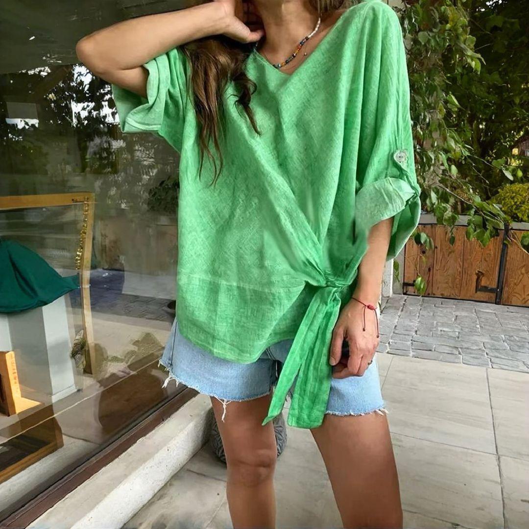 [COMPRE 1 E LEVE 2] Blusinha Tarde Serena™ em Linho de Algodão com Amarração Lateral / Um Toque de Leveza que Abraça Seu Estilo e Conforto!