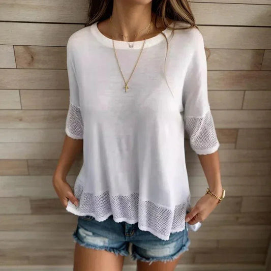 Blusinha Nathaly™ em Viscose Macia com Detalhes em Renda / Elegância e Conforto para o Seu Dia a Dia!