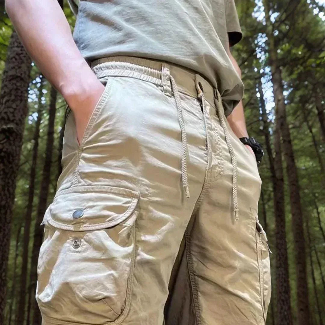 [Compre 2 e Leve 3] Shorts Masculino Spartacus™ com Design Cargo Militar / Desempenho e Estilo para Aventuras Sem Limites!