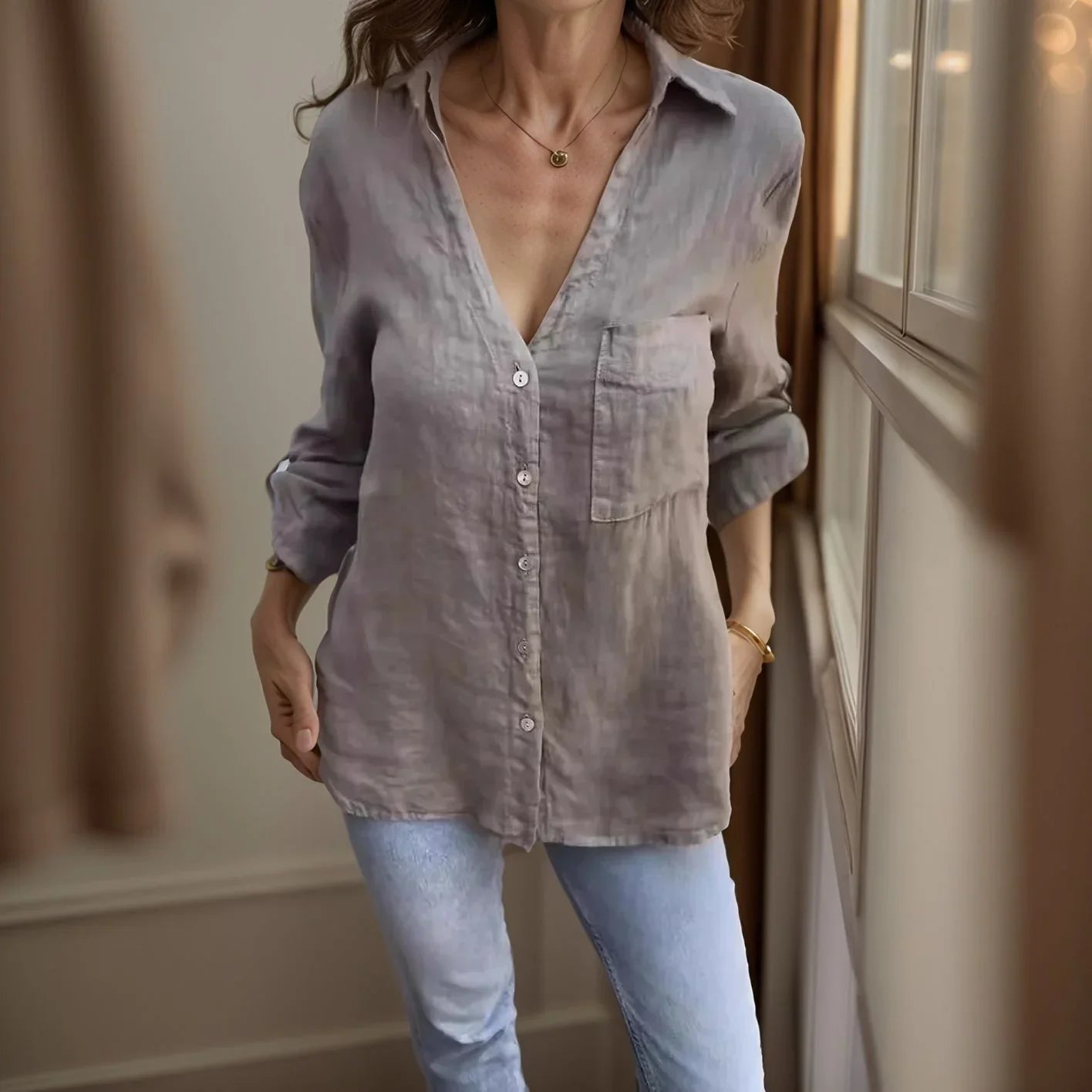 [COMPRE 1 E LEVE 2] Camisa Amélia™ em Viscolinho com Botões Madre Pérola / Leveza e Sofisticação para a Mulher Elegante!