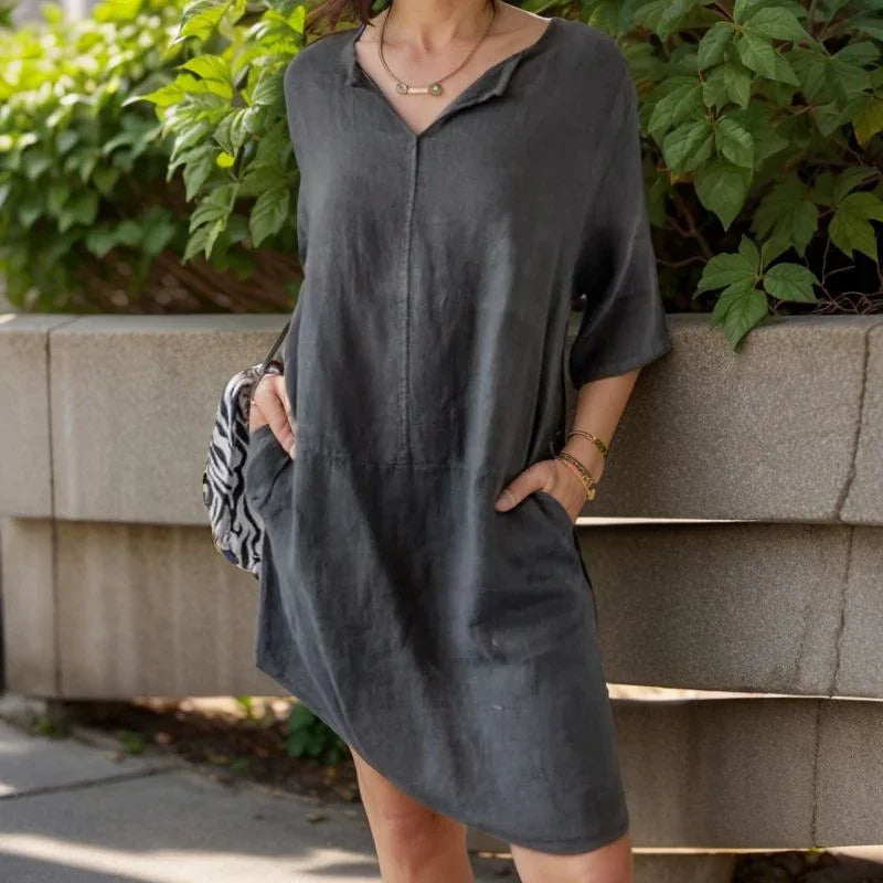 [COMPRE 1 E LEVE 2]  Vestido Ivanna™ em Linho de Algodão com Gola em V / Simplicidade Sofisticada para Todas as Horas!