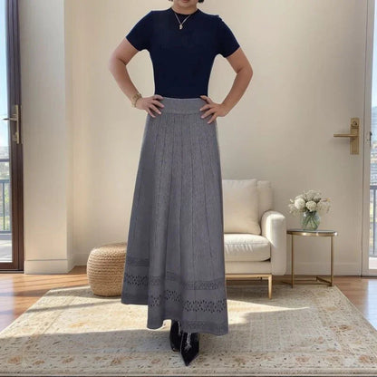 Saia Gutierez™ com Corte Plissado / Elegância Clássica para Momentos de Estilo e Conforto!