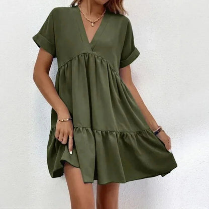 Vestido Viviê™ em Viscose Leve com Babado Amplo e Gola V / Delicadeza Atemporal com Caimento Livre e Sofisticado!