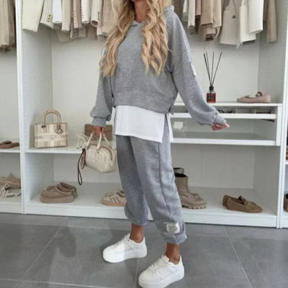 Conjunto Moletom Lara Belle™ com Efeito de Dupla Camada /  Visual Moderno com Toque de Delicadeza!