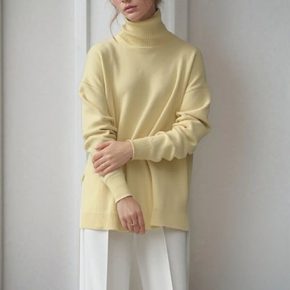 Blusa Capadócia™ em Tricô com Gola Alta / Elegância Atemporal com Toque de Sofisticação Contemporânea!