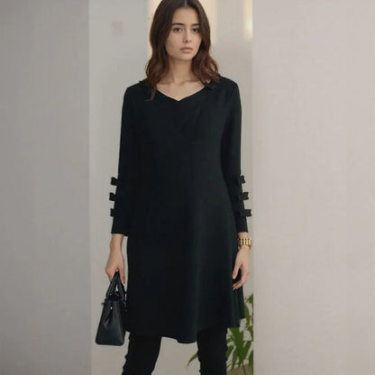 Vestido Maison Noir™ com Mangas Esculpidas e Corte de Alfaiataria / Sofisticação Minimalista para Mulheres de Presença