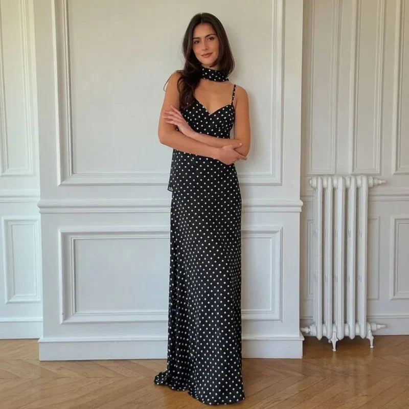 Vestido Isaura™ com Top Lenço e Saia Longa Fluida / Elegância Clássica com Toque de Sensualidade Contemporânea!