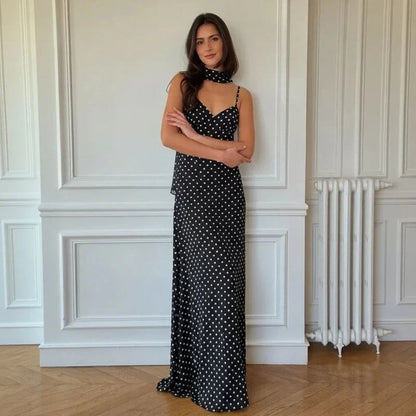 Vestido Isaura™ com Top Lenço e Saia Longa Fluida / Elegância Clássica com Toque de Sensualidade Contemporânea!