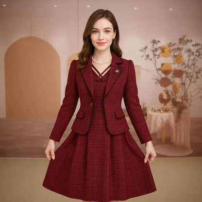 Conjunto La Vittoria™ com Blazer Estruturado e Vestido com Decote Ornamental / Presença, Estilo e Sofisticação Atemporal!