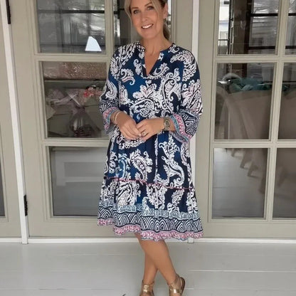 Vestido Glenda™ em Viscose Acetinada com Estampa Boho / O Encanto da Liberdade com Sofisticação!