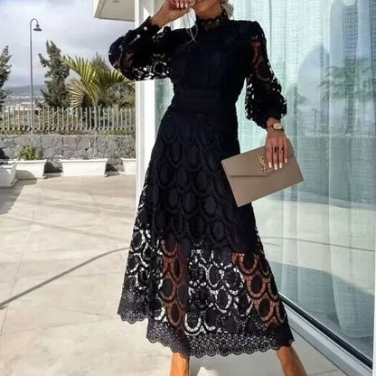 Vestido Leonora™ em Renda Artesanal com Acabamento Premium / Delicadeza Luxuosa com Postura e Classe!