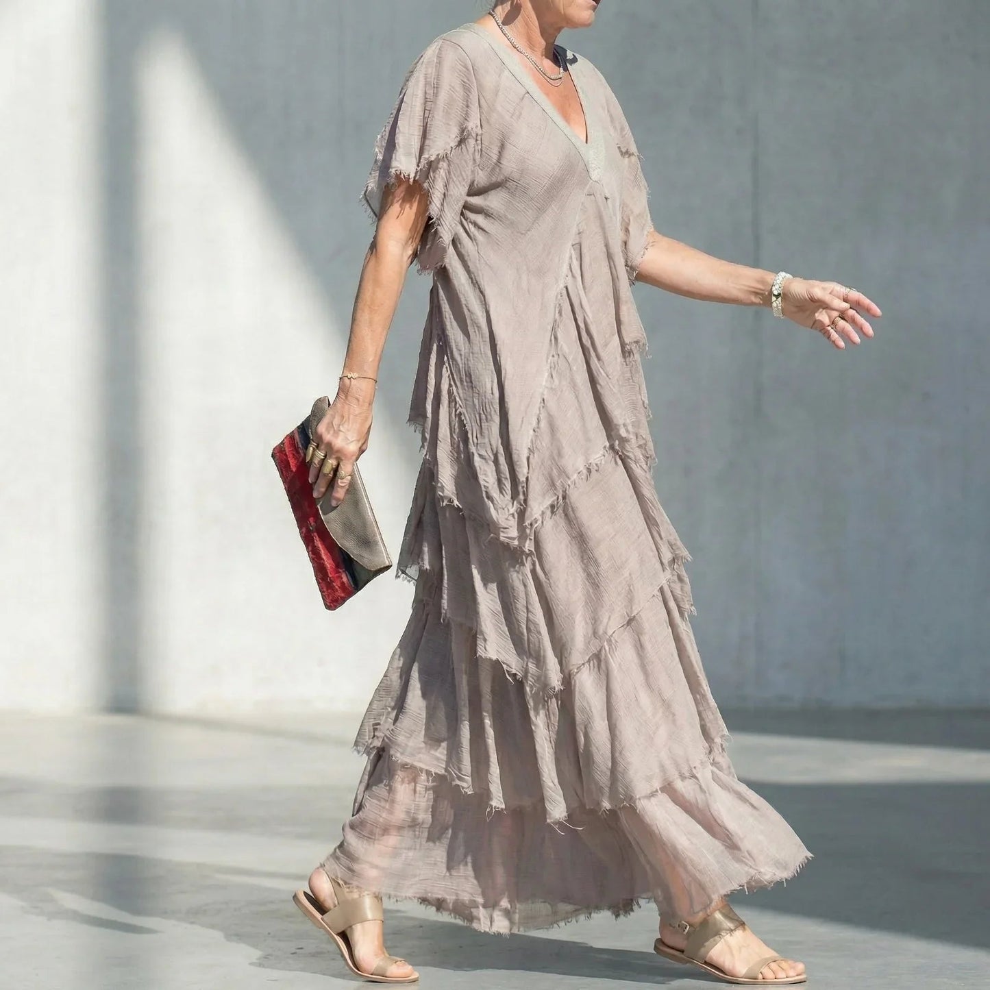 Vestido Fluído Chic Bella™ Em Camadas / A Combinação Perfeita de Conforto e Estilo para Todas as Estações!