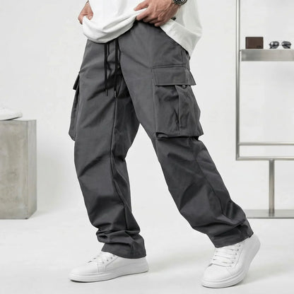 Calça Cargo Orion™ em Sarja Leve com Bolsos Utilitários