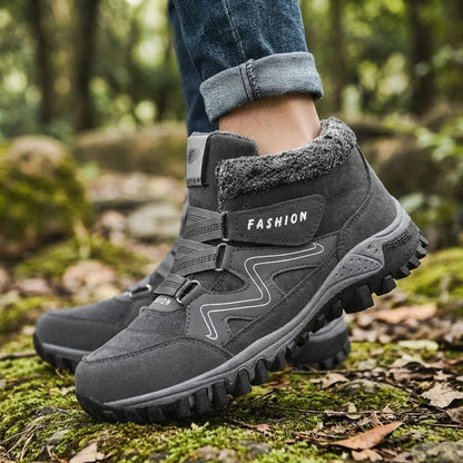 Bota Unissex UrbanFrost™ Com Forro Acolchoado e Solado Tratorado