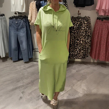 Vestido Nara™ com Capuz e Bolso Frontal Funcional